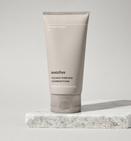 Innisfree	Jeju Volcanic Pore Cleansing Foam EX Пенка с вулканической глиной для ежедневного очищения пор, 150 г